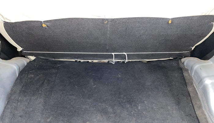 2015 Hyundai Eon ERA +, Petrol, Manual, 67,607 km, Boot Inside