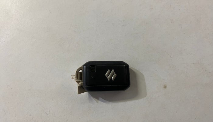 2019 Maruti Baleno ZETA PETROL 1.2, Petrol, Manual, 49,894 km, Key Close Up