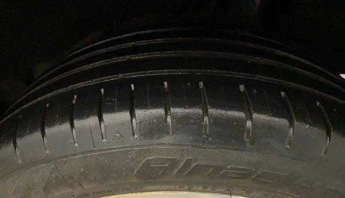 2019 Maruti Baleno ZETA PETROL 1.2, Petrol, Manual, 49,894 km, Left Rear Tyre Tread