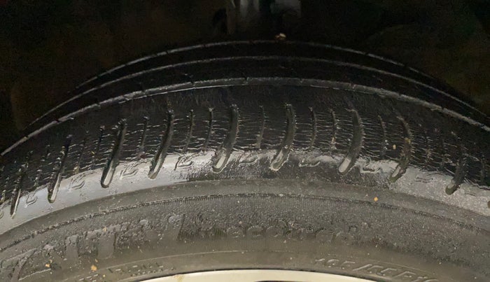 2019 Maruti Baleno ZETA PETROL 1.2, Petrol, Manual, 49,894 km, Right Front Tyre Tread