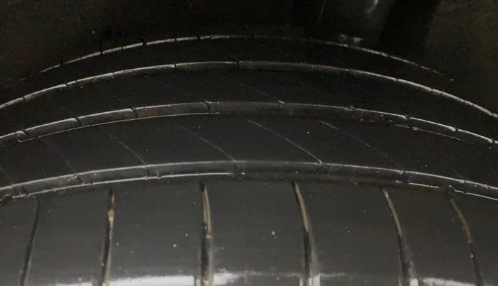 2018 Maruti Baleno ALPHA PETROL 1.2, Petrol, Manual, 1,03,548 km, Left Rear Tyre Tread