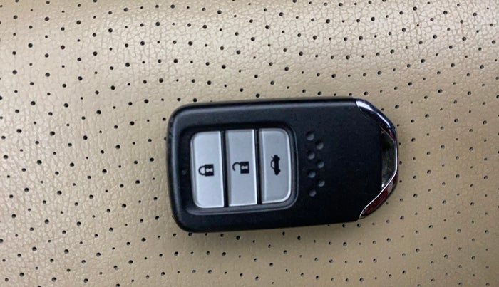 2015 Honda City 1.5L I-VTEC VX, Petrol, Manual, 56,486 km, Key Close Up