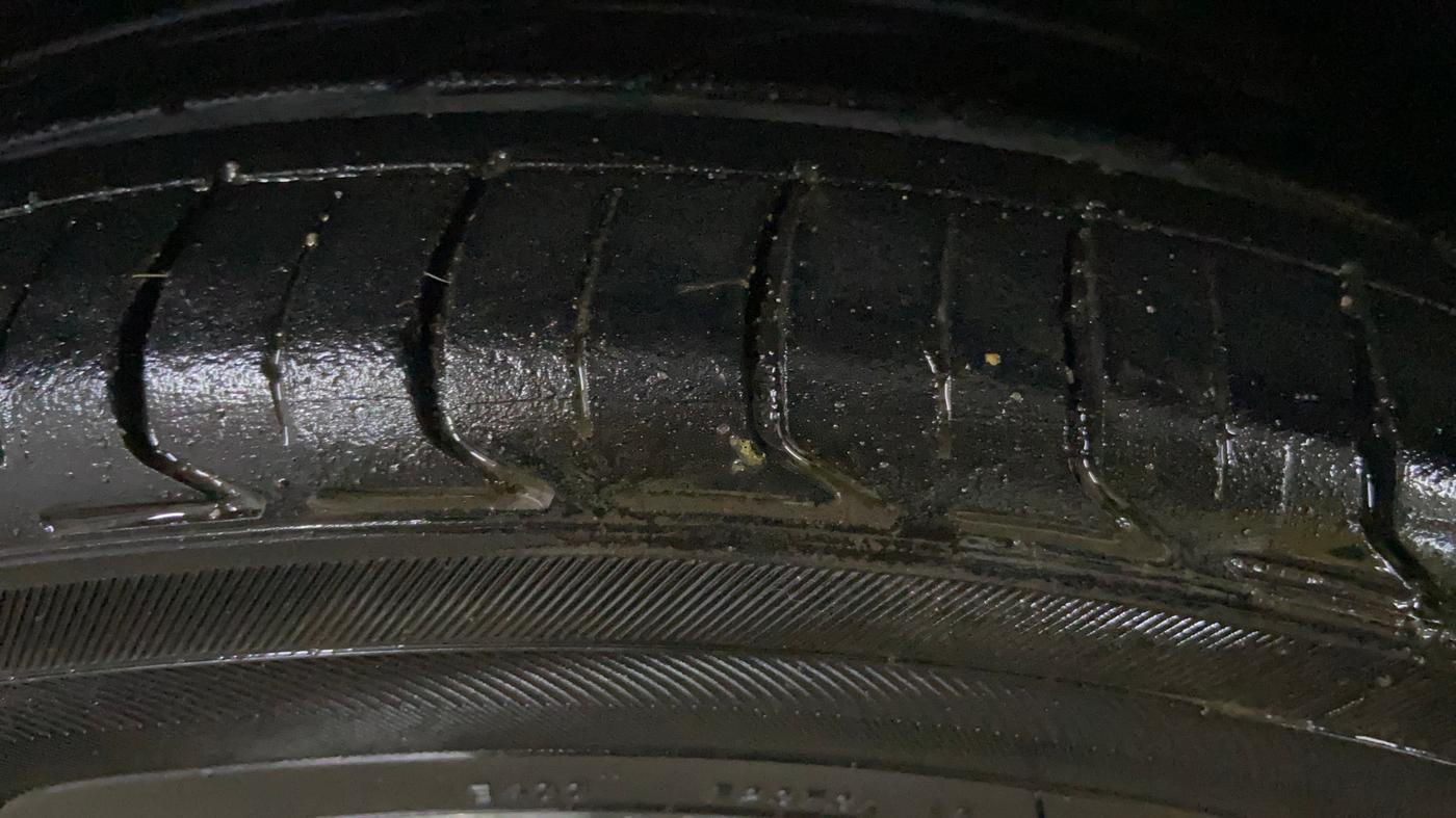 2020 Hyundai NEW I20 ASTA 1.2 AT, Petrol, Automatic, 49,082 km, Left Front Tyre Tread