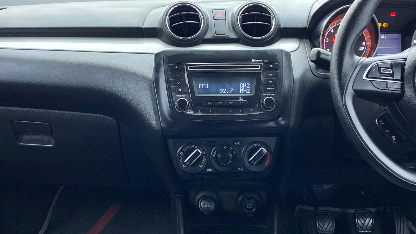 2018 Maruti Swift VXI D, Petrol, Manual, 21,679 km, Air Conditioner