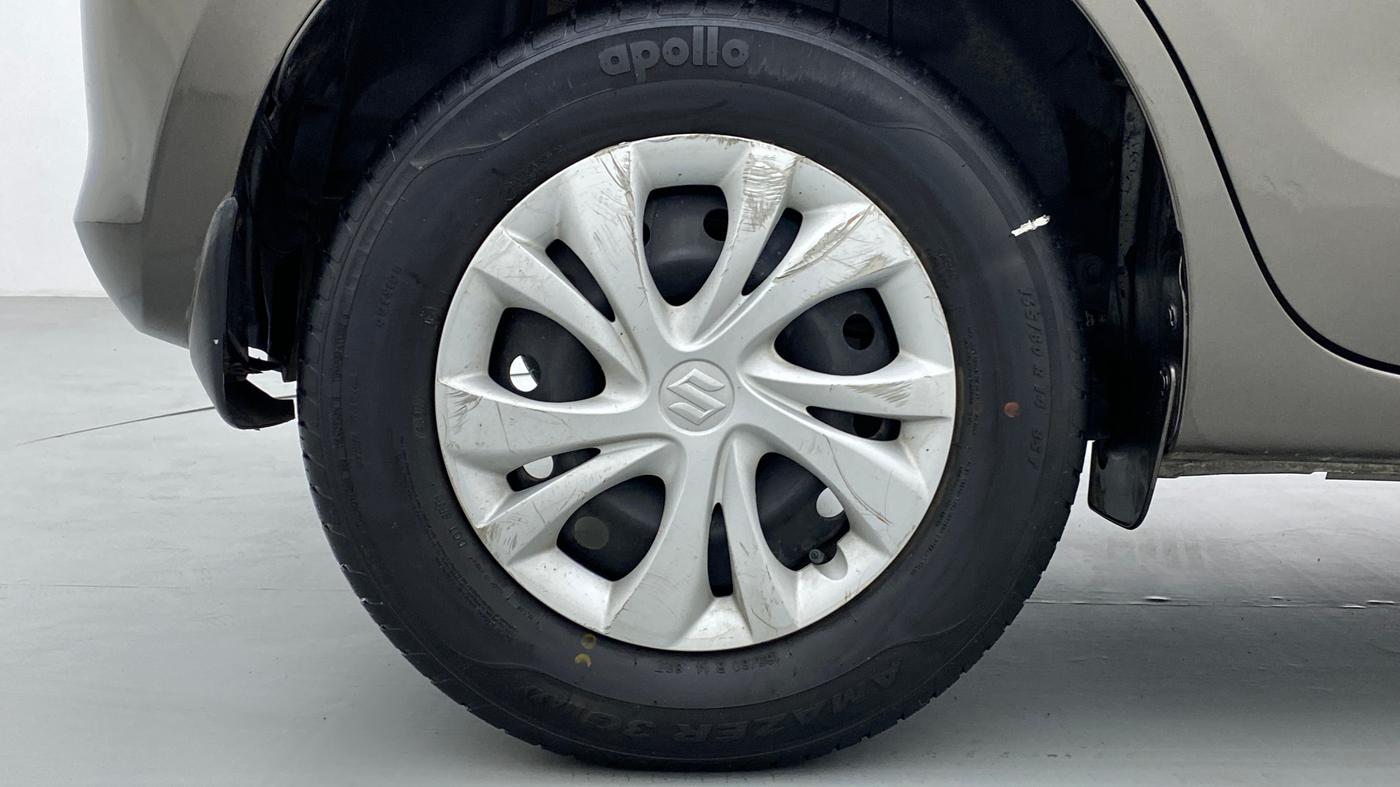 2018 Maruti Swift VXI D, Petrol, Manual, 21,679 km, Right Rear Wheel