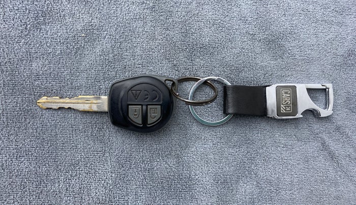 2018 Maruti Swift VXI D, Petrol, Manual, 21,679 km, Key Close Up
