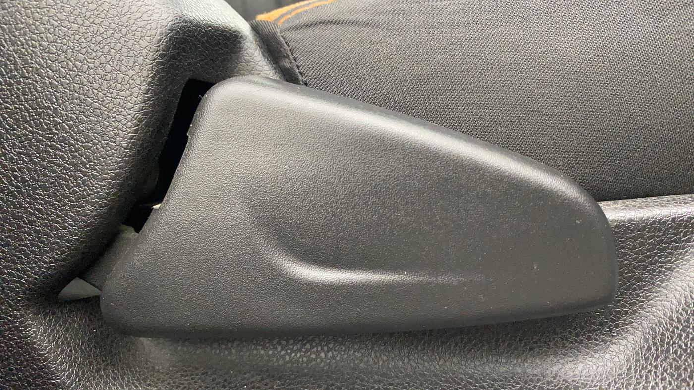2017 Renault Kwid CLIMBER 1.0 AMT, Petrol, Automatic, 22,961 km, Driver Side Adjustment Panel