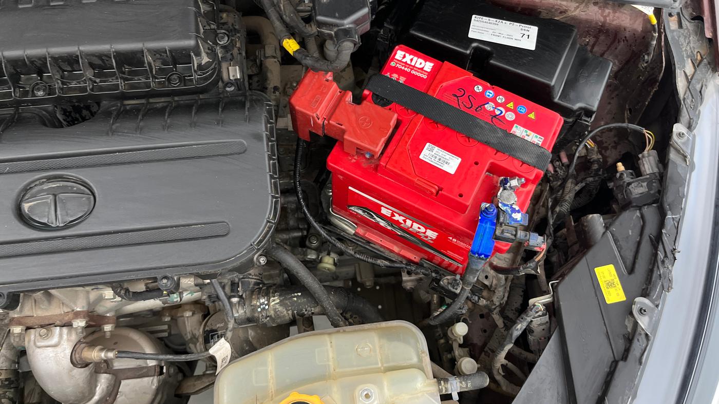 2023 Tata TIGOR XZA PLUS PETROL, Petrol, Automatic, 21,284 km, Engine View - Left