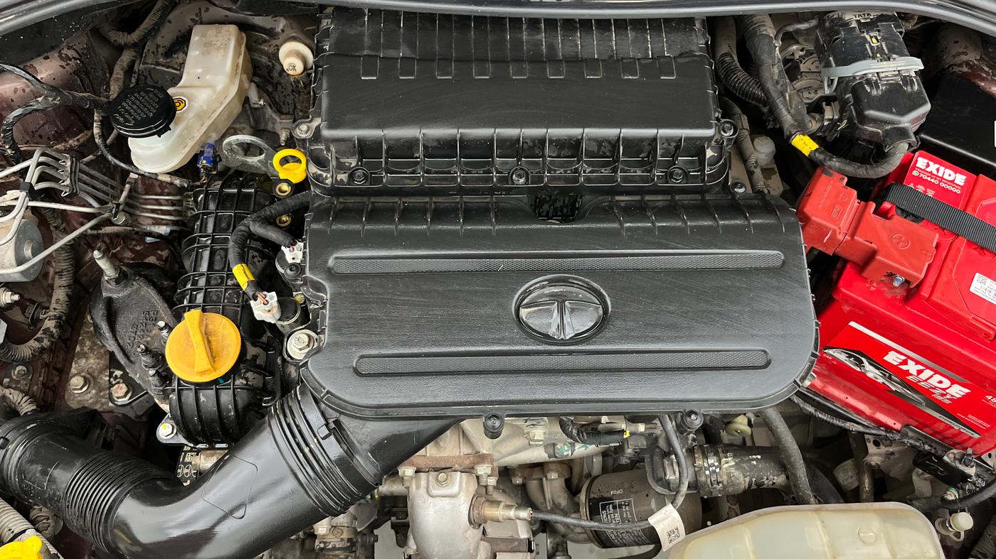 2023 Tata TIGOR XZA PLUS PETROL, Petrol, Automatic, 21,284 km, Engine View
