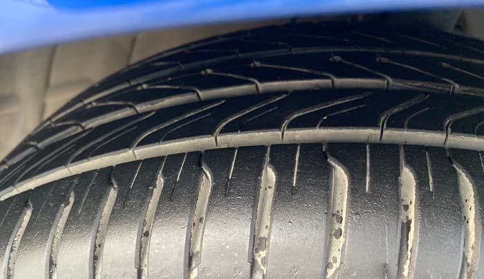 2020 Ford Ecosport TITANIUM + 1.5L PETROL AT, Petrol, Automatic, 50,757 km, Right Front Tyre Tread