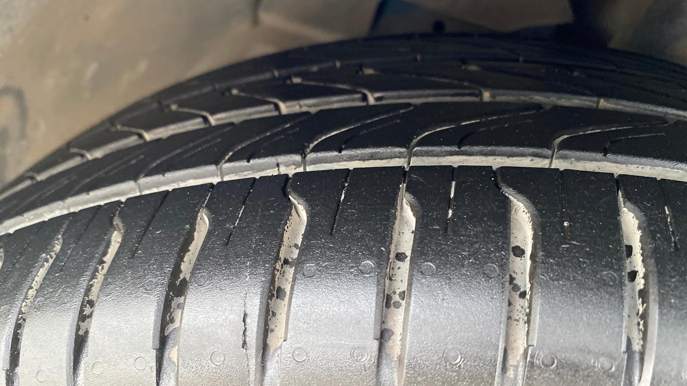 2020 Ford Ecosport TITANIUM + 1.5L PETROL AT, Petrol, Automatic, 50,757 km, Left Front Tyre Tread