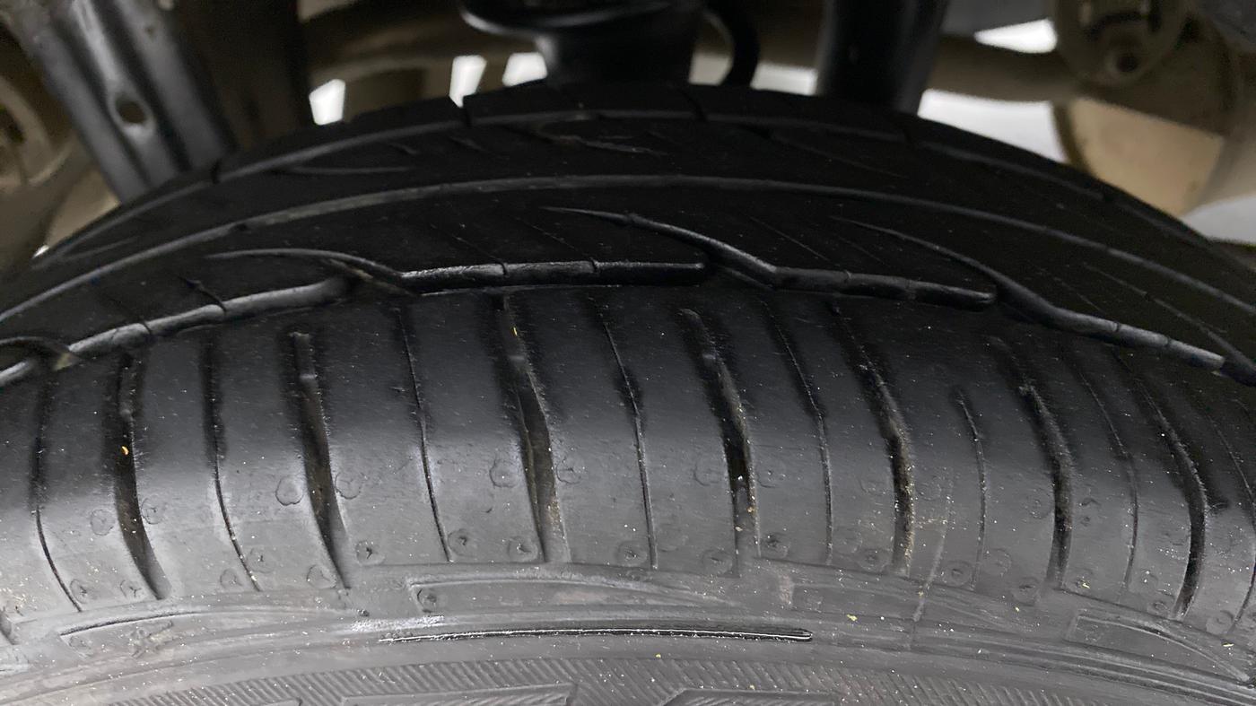 2020 Maruti Alto VXI, Petrol, Manual, 36,270 km, Right Rear Tyre Tread