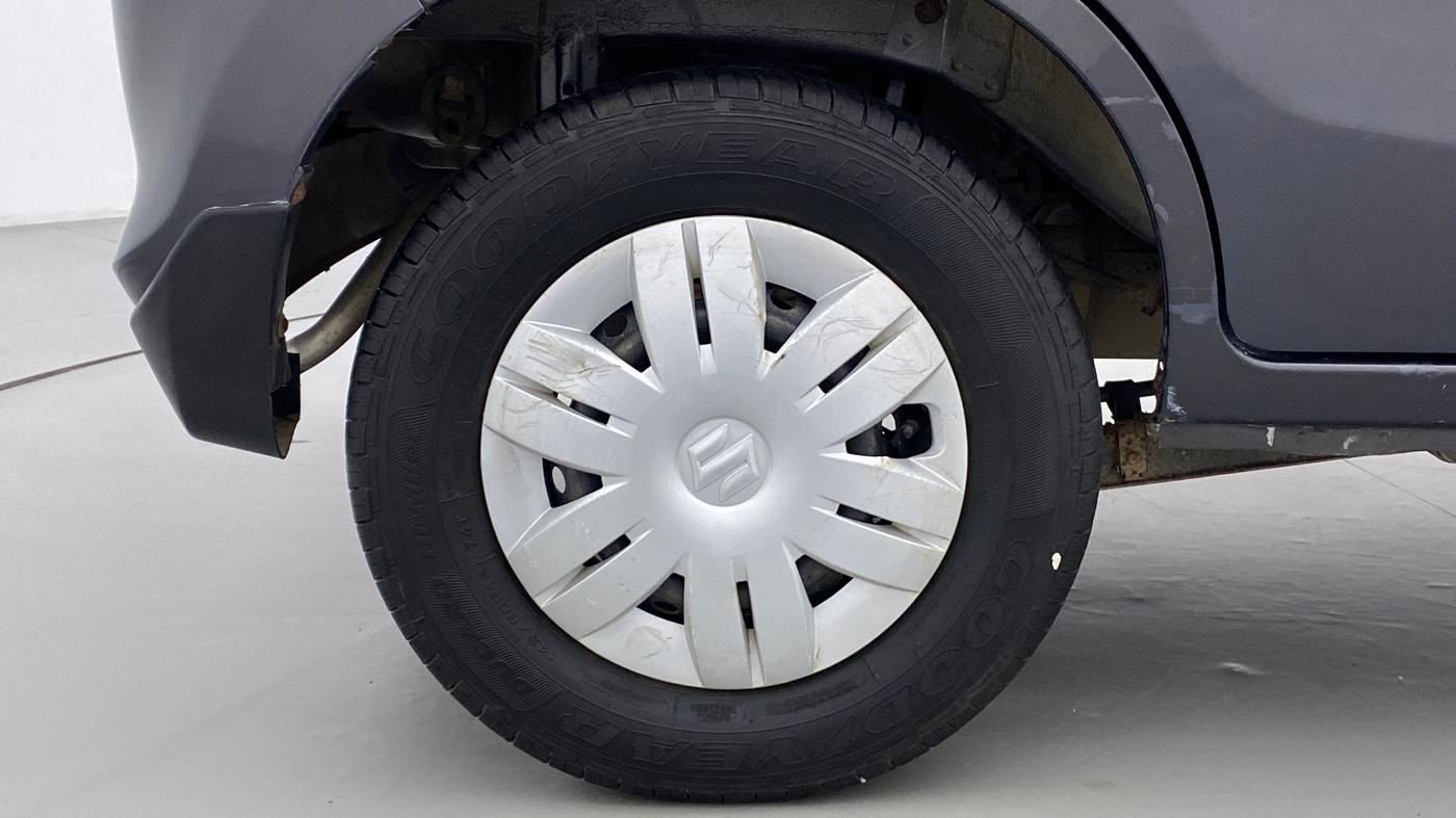 2020 Maruti Alto VXI, Petrol, Manual, 36,270 km, Right Rear Wheel