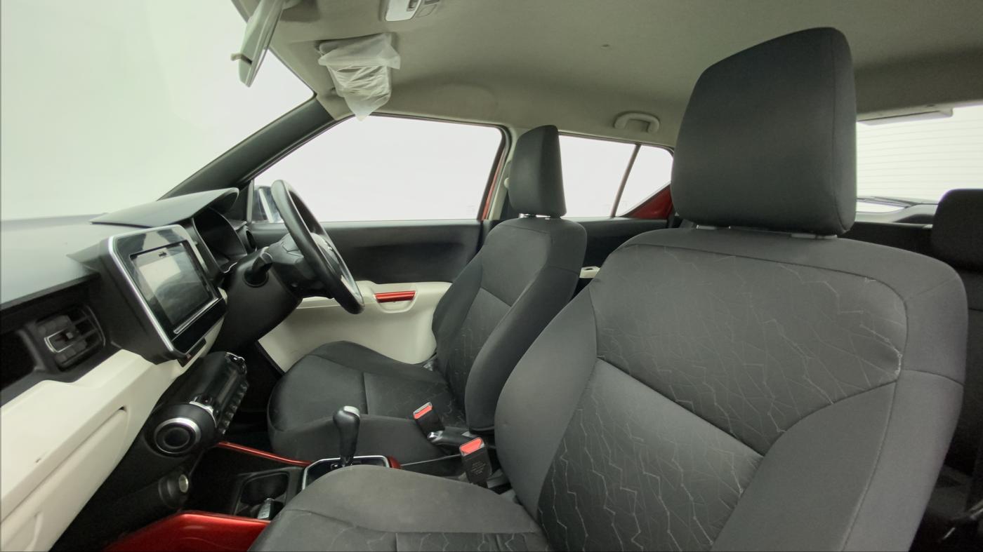 2018 Maruti IGNIS ALPHA 1.2 AMT DUAL TONE, Petrol, Automatic, 79,333 km, Right Side Front Door Cabin