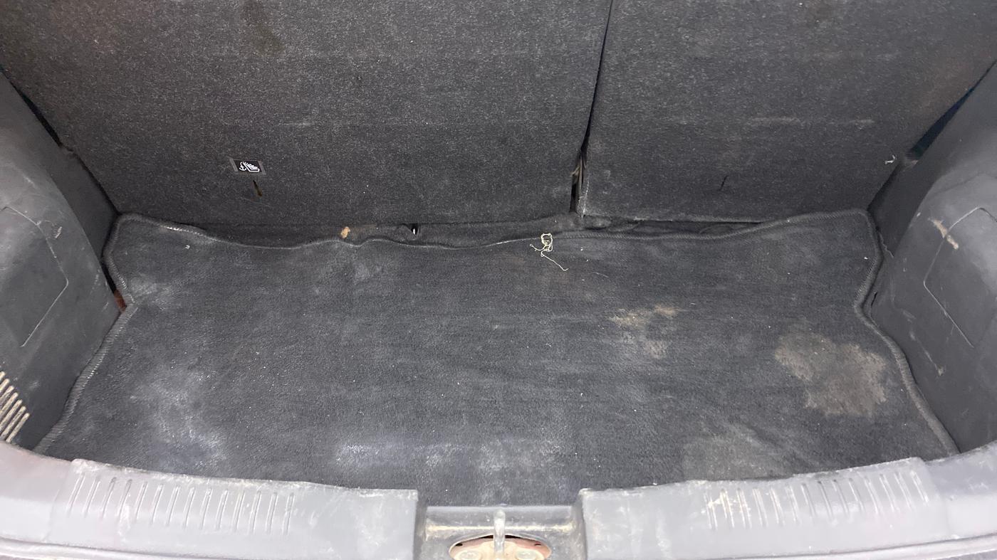 2018 Maruti IGNIS ALPHA 1.2 AMT DUAL TONE, Petrol, Automatic, 79,333 km, Boot Inside