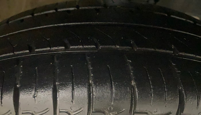 2022 Maruti New Wagon-R LXI CNG (O) 1.0, CNG, Manual, 88,237 km, Right Front Tyre Tread