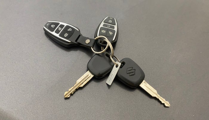 2017 Maruti Alto 800 LXI, Petrol, Manual, 36,359 km, Key Close Up