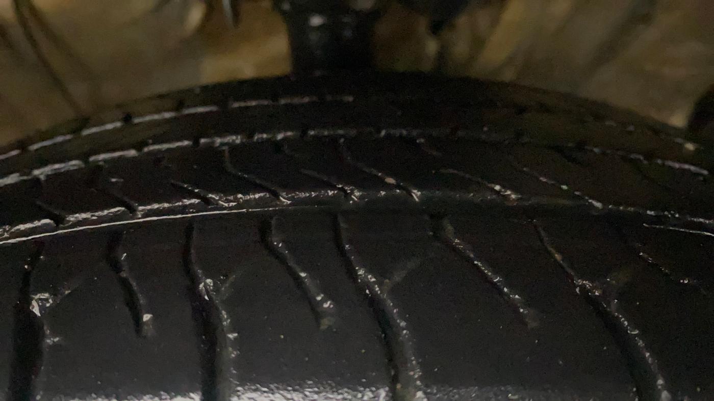 2021 Hyundai Creta SX 1.5 DIESEL, Diesel, Manual, 1,07,434 km, Right Front Tyre Tread