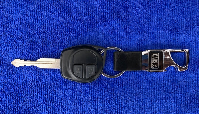 2016 Maruti Wagon R 1.0 VXI, Petrol, Manual, 97,105 km, Key Close Up