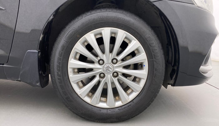 2018 Maruti Ciaz DELTA 1.5 SHVS MT PETROL, Petrol, Manual, 64,764 km, Right Front Wheel