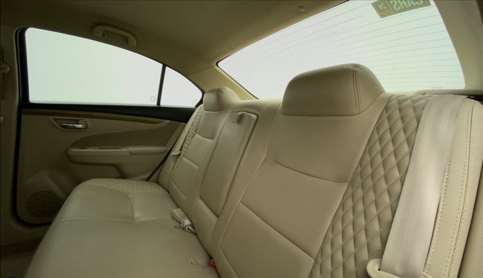 2018 Maruti Ciaz DELTA 1.5 SHVS MT PETROL, Petrol, Manual, 64,764 km, Right Side Rear Door Cabin