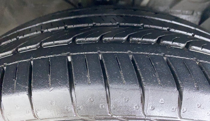 2018 Hyundai Creta 1.6 SX AT PETROL, Petrol, Automatic, 45,831 km, Right Front Tyre Tread