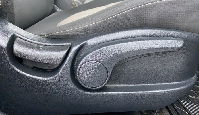 2018 Hyundai Creta 1.6 SX AT PETROL, Petrol, Automatic, 45,831 km, Driver Side Adjustment Panel