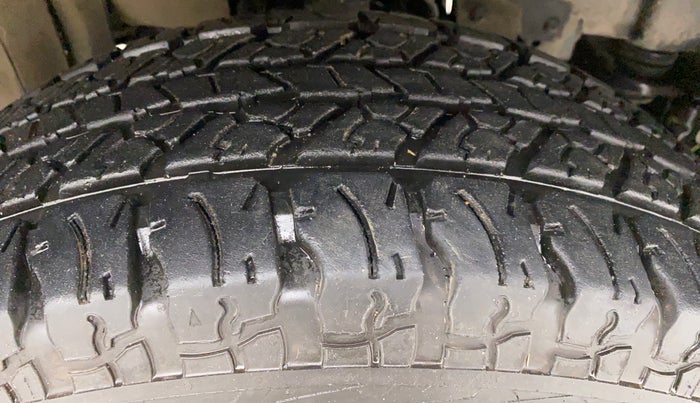 2021 Mahindra Thar LX PETROL HT 4WD AT, Petrol, Automatic, 8,373 km, Right Rear Tyre Tread