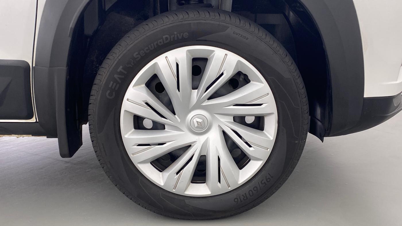 2021 Renault Kiger RXL EASY R 1.0 L, Petrol, Automatic, 2,940 km, Right Front Wheel
