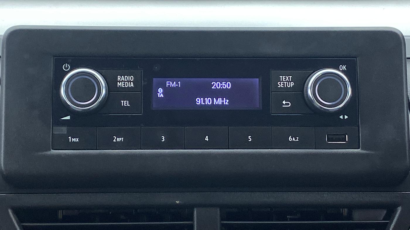 2021 Renault Kiger RXL EASY R 1.0 L, Petrol, Automatic, 2,940 km, Infotainment System