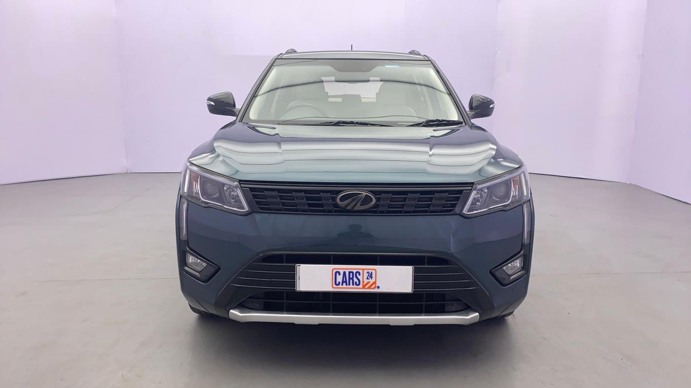 2021 Mahindra XUV300 W8 (O) 1.2 PETROL AMT, Petrol, Automatic, 29,784 km, Front