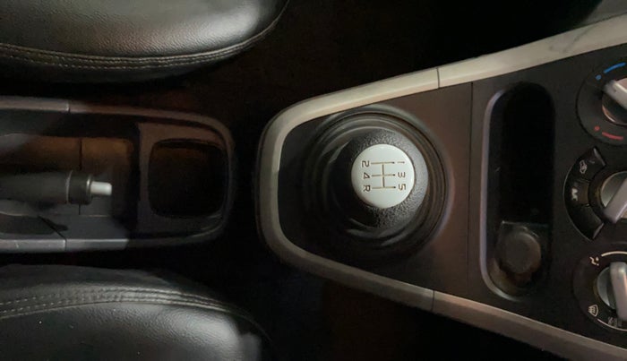 2012 Maruti Ritz VXI, Petrol, Manual, 53,465 km, Gear Lever