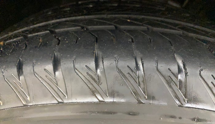 2022 Tata Safari XZA PLUS, Diesel, Automatic, 46,519 km, Right Front Tyre Tread