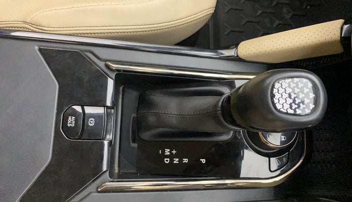 2022 Tata Safari XZA PLUS, Diesel, Automatic, 46,519 km, Gear Lever