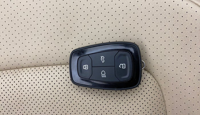 2022 Tata Safari XZA PLUS, Diesel, Automatic, 46,519 km, Key Close Up