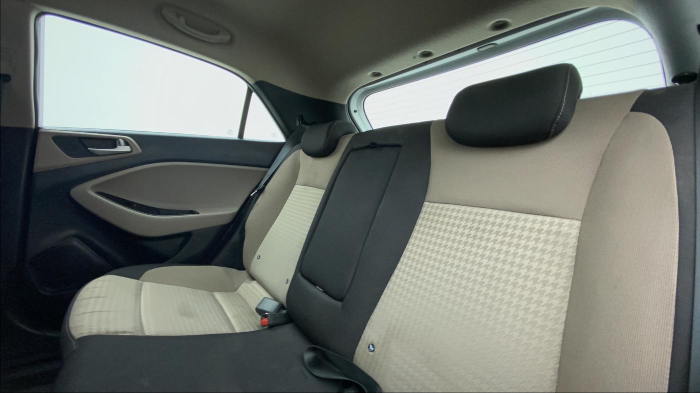 2020 Hyundai Elite i20 ASTA 1.2 (O), Petrol, Manual, 10,201 km, Right Side Rear Door Cabin