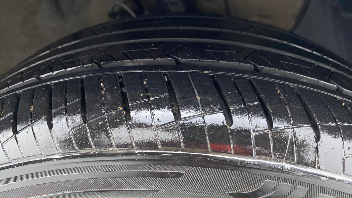 2020 Hyundai Elite i20 ASTA 1.2 (O), Petrol, Manual, 10,201 km, Right Front Tyre Tread