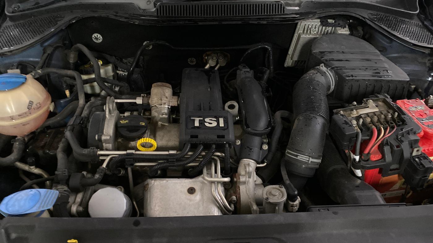 2015 Volkswagen Vento 1.2 TSI HIGHLINE PLUS AT, Petrol, Automatic, 50,563 km, Engine View