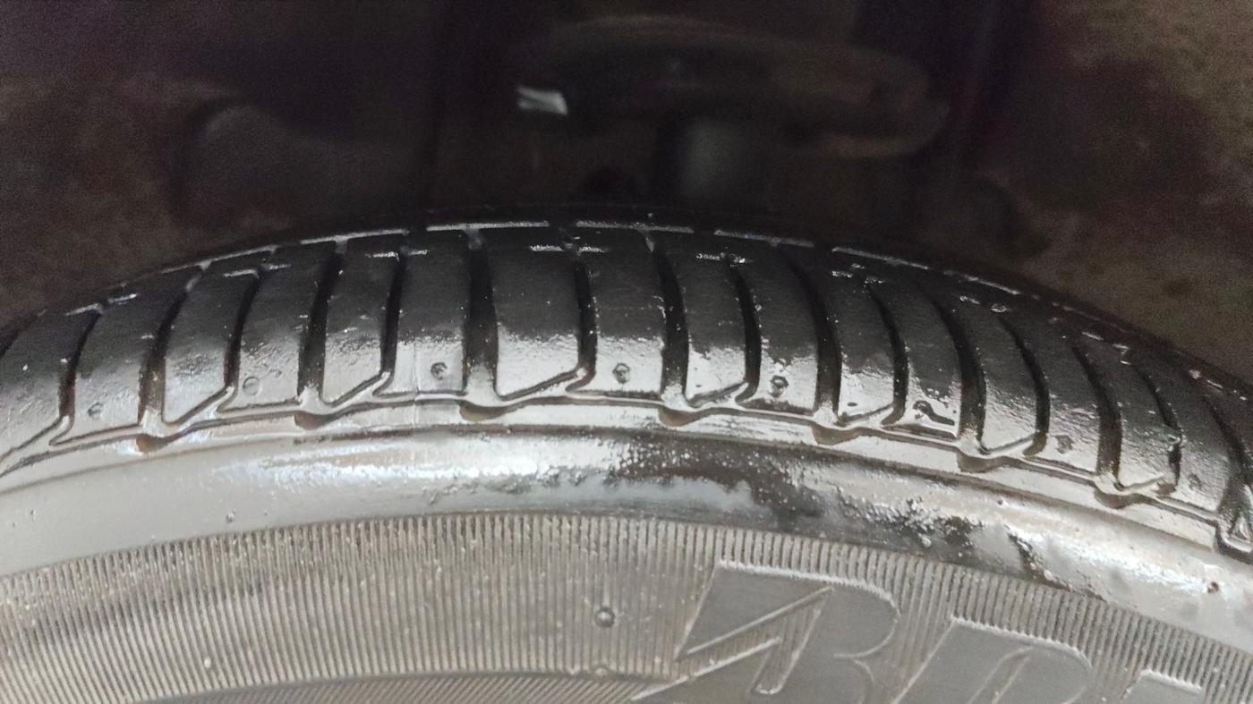 2021 Tata TIGOR XZA PLUS PETROL, Petrol, Automatic, 34,973 km, Left Front Tyre Tread