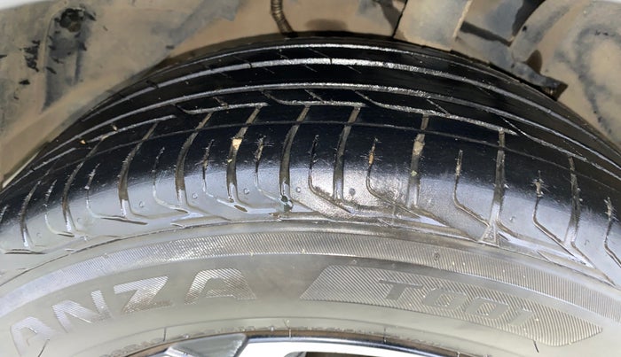 2022 Tata NEXON XZ PLUS PETROL, Petrol, Manual, 28,011 km, Right Front Tyre Tread