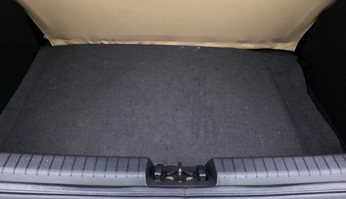 2019 Hyundai Elite i20 MAGNA+ VTVT, Petrol, Manual, 21,335 km, Boot Inside