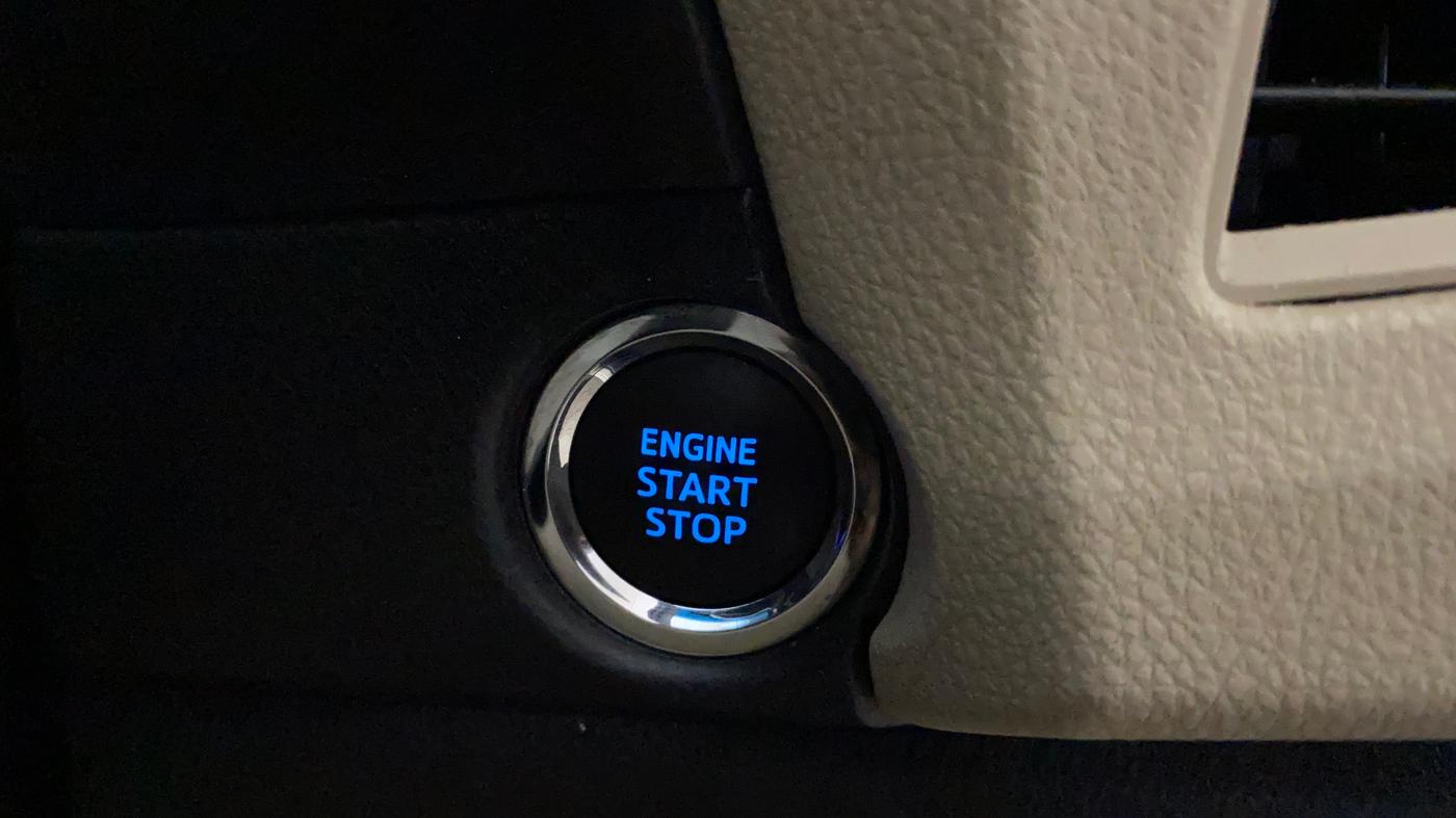 2015 Toyota Corolla Altis G PETROL, Petrol, Manual, 68,923 km, Keyless Start/ Stop Button