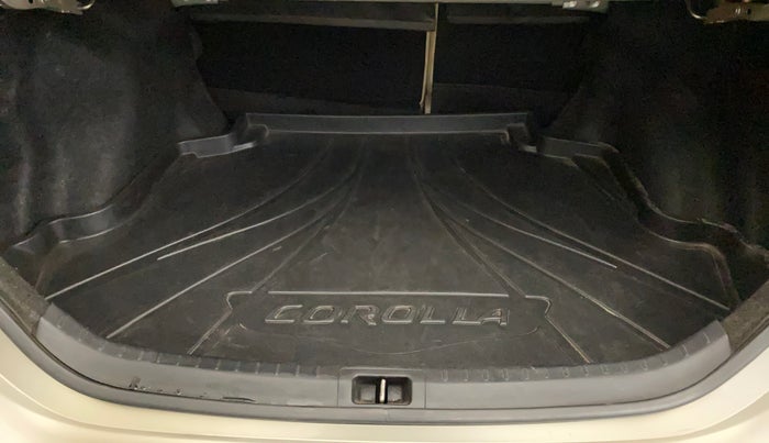 2015 Toyota Corolla Altis G PETROL, Petrol, Manual, 68,892 km, Boot Inside