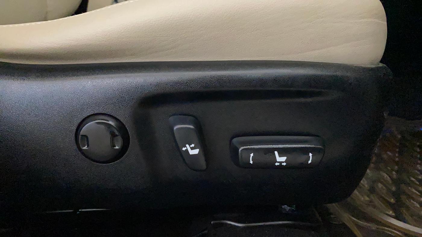 2015 Toyota Corolla Altis G PETROL, Petrol, Manual, 68,923 km, Driver Side Adjustment Panel