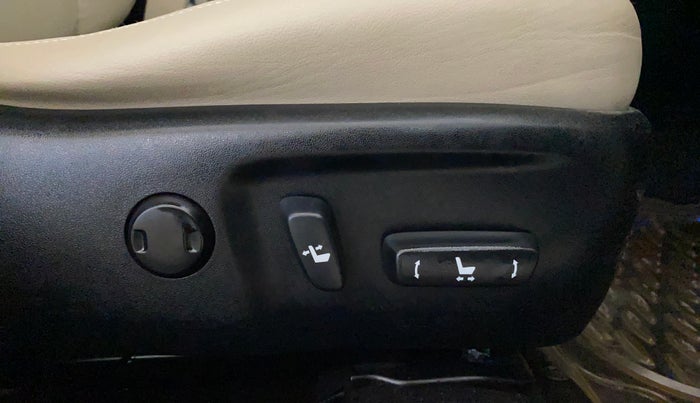 2015 Toyota Corolla Altis G PETROL, Petrol, Manual, 68,892 km, Driver Side Adjustment Panel