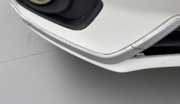 2018 Maruti Dzire VDI, Diesel, Manual, 97,390 km, Front bumper - Chrome strip damage