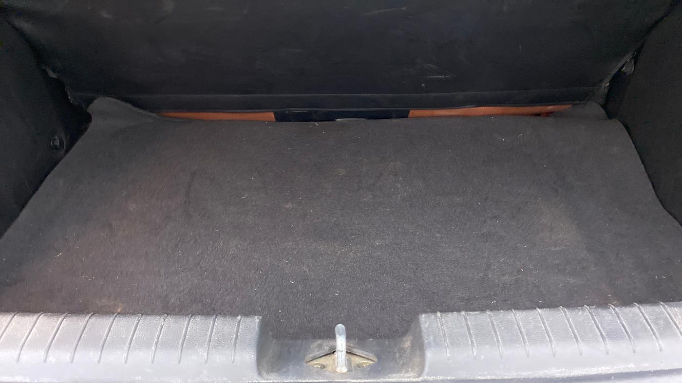 2018 Hyundai i20 Active 1.2 SX DUAL TONE, Petrol, Manual, 72,011 km, Boot Inside