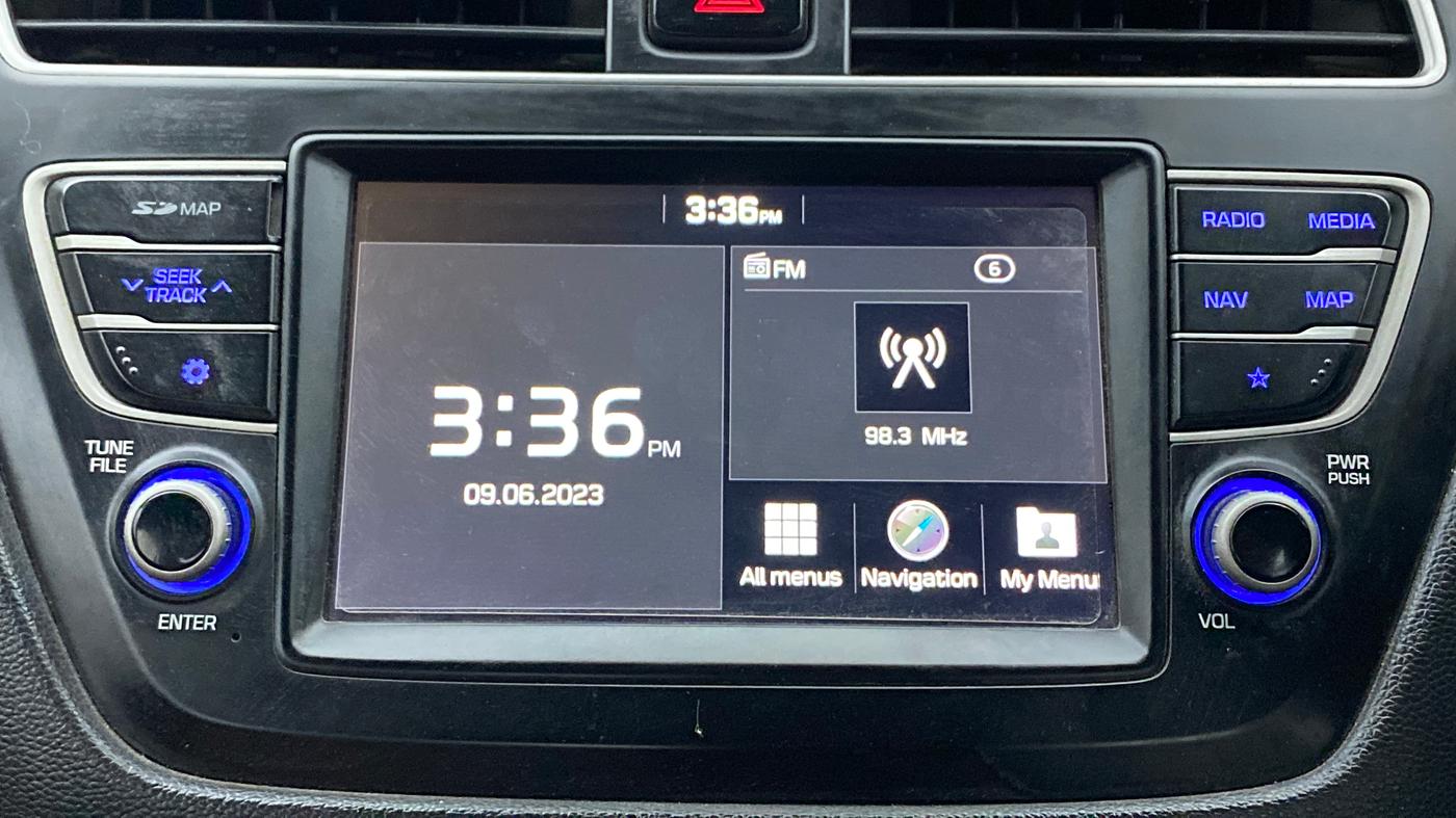 2018 Hyundai i20 Active 1.2 SX DUAL TONE, Petrol, Manual, 72,011 km, Infotainment System