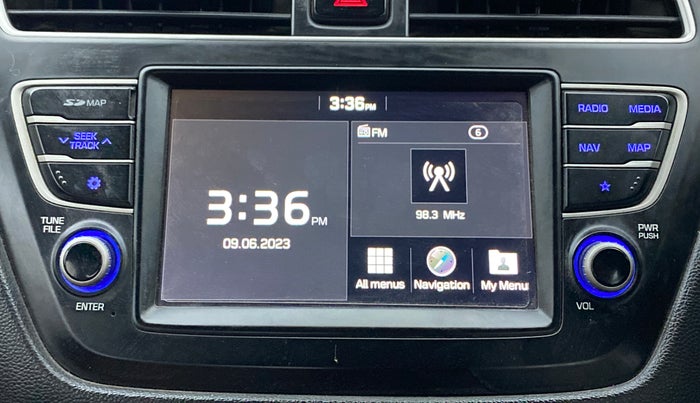 2018 Hyundai i20 Active 1.2 SX DUAL TONE, Petrol, Manual, 72,011 km, Infotainment System