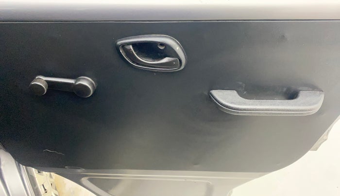 2020 Maruti Eeco 5 STR WITH A/C+HTR, Petrol, Manual, 56,475 km, Driver Side Door Panels Control